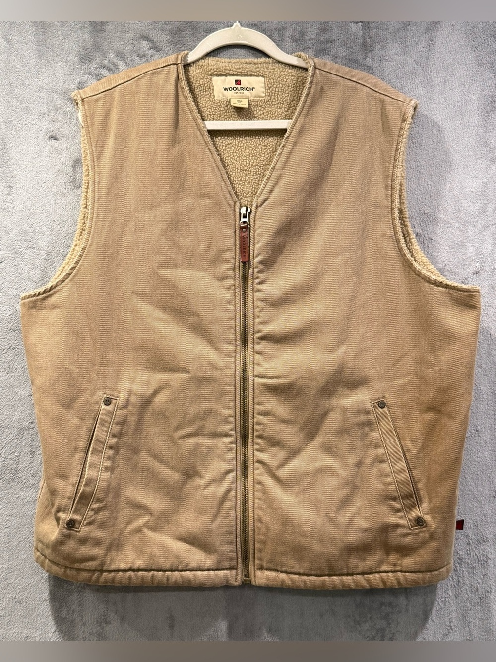 Vintage Woolrich Brown Canvas Sherpa Lined Vest Mens Size XL Outdoor